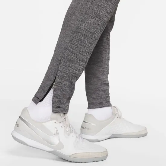 Штани Nike Dri-FIT Academy DQ5057-011