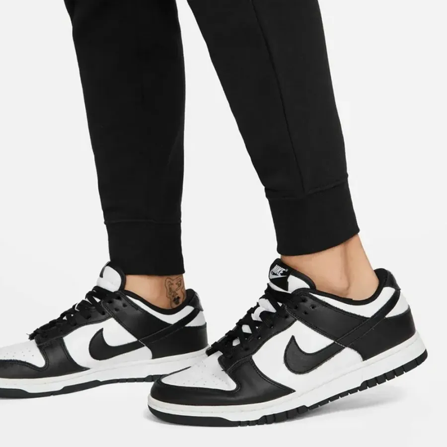 Штани Nike Club Fleece DQ5174-010