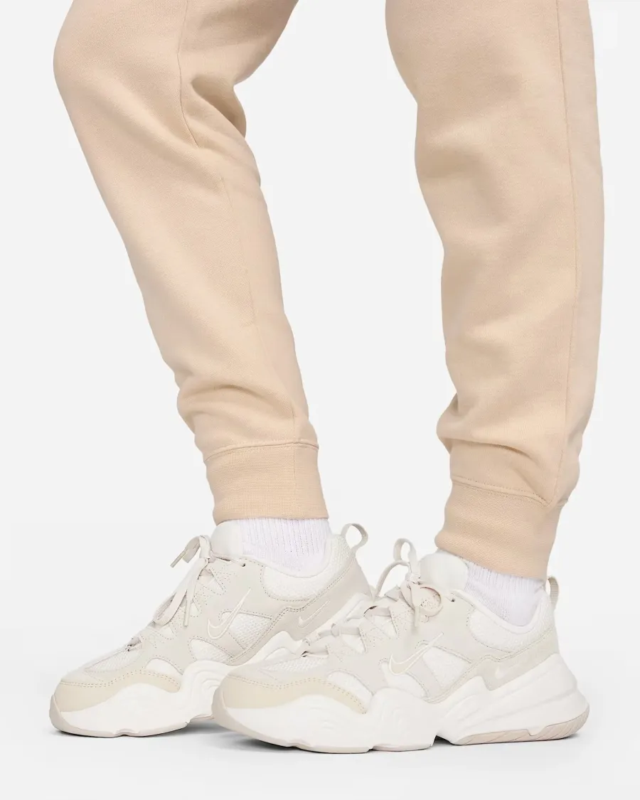 Штани Nike Sportswear Club Fleece MR STD DQ5191-126