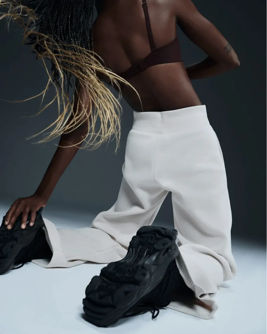 Штани Nike Sportswear Phoenix Fleece High-Rise Wide-Leg DQ5615-104