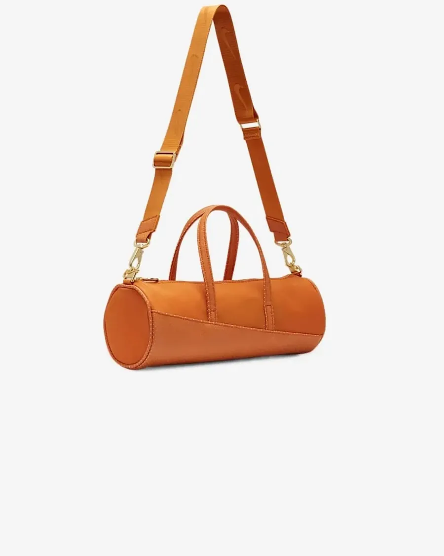 Сумка Nike Sportswear Classic Barrel Bag DQ5812-815