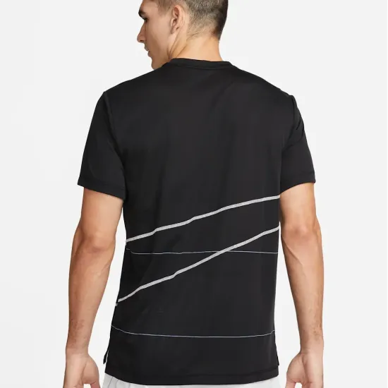Футболка Nike Dri-FIT Q5 Top DQ6626-010