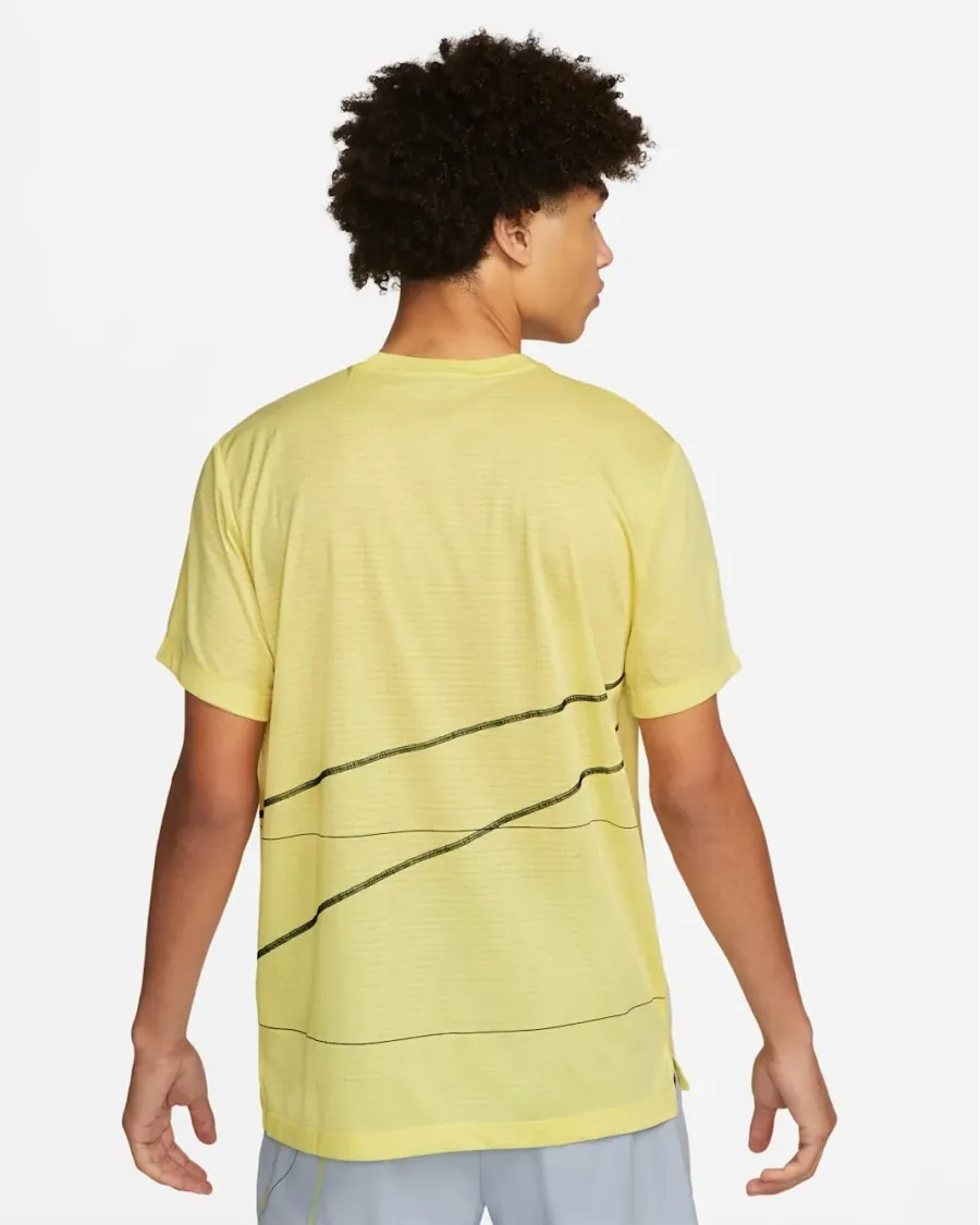 Футболка Nike Dri-FIT Q5 Top DQ6626-706