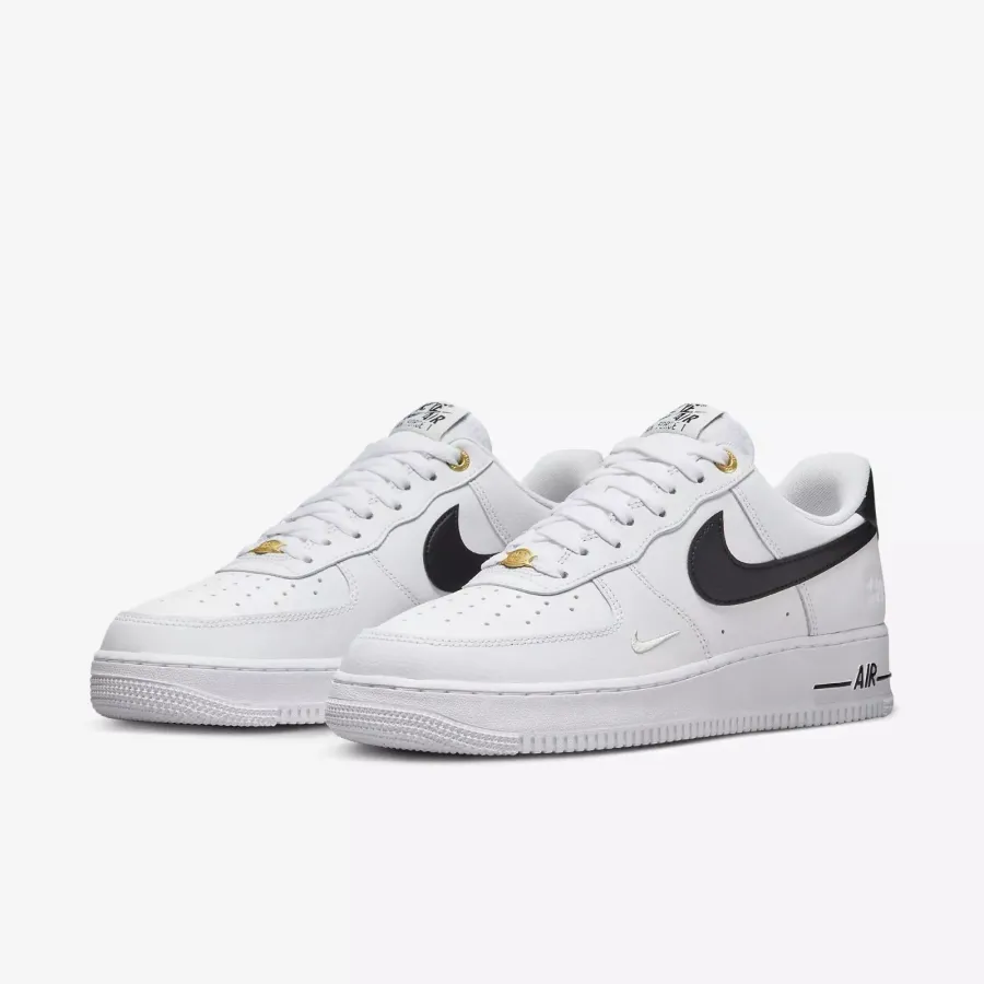 Кросівки Nike Air Force 1 '07 DQ7658-100