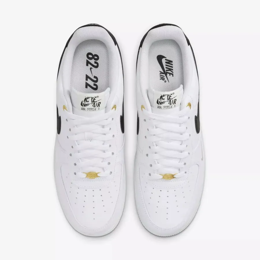 Кросівки Nike Air Force 1 '07 DQ7658-100