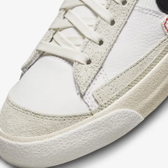Кросівки Nike Blazer Mid Pro Club DQ7673-100
