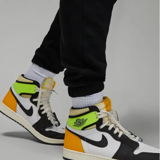 Штани Nike Air Jordan Flight MVP Statement Graphic Fleece DQ8015-010