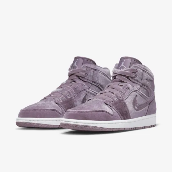 Кросівки Nike Air Jordan 1 Mid SE DQ8397-500