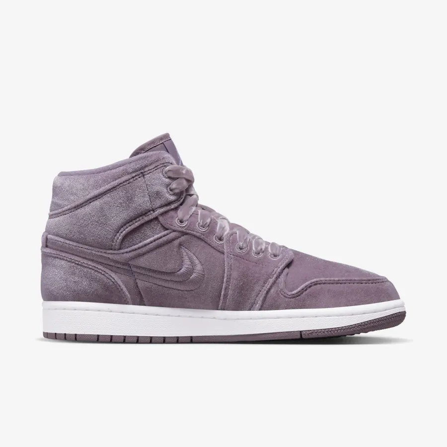 Кросівки Nike Air Jordan 1 Mid SE DQ8397-500