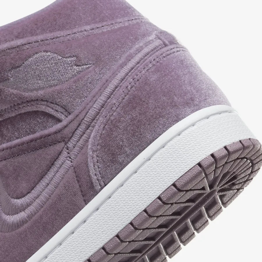 Кросівки Nike Air Jordan 1 Mid SE DQ8397-500