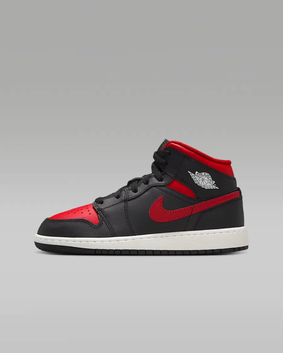 Кросівки Nike Air Jordan 1 Mid DQ8423-067
