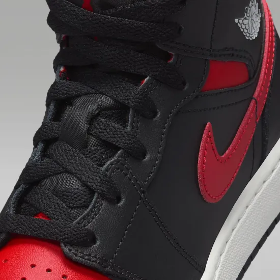 Кросівки Nike Air Jordan 1 Mid DQ8423-067