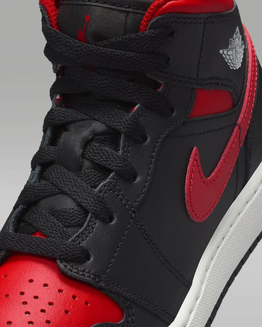Кросівки Nike Air Jordan 1 Mid DQ8423-067