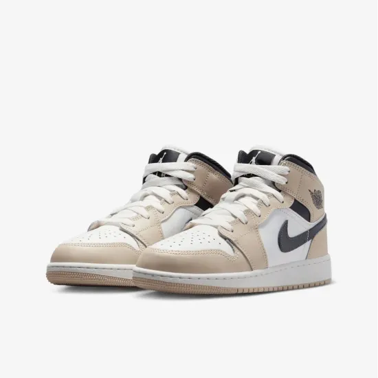 Кросівки Nike Air Jordan 1 Mid DQ8423-153