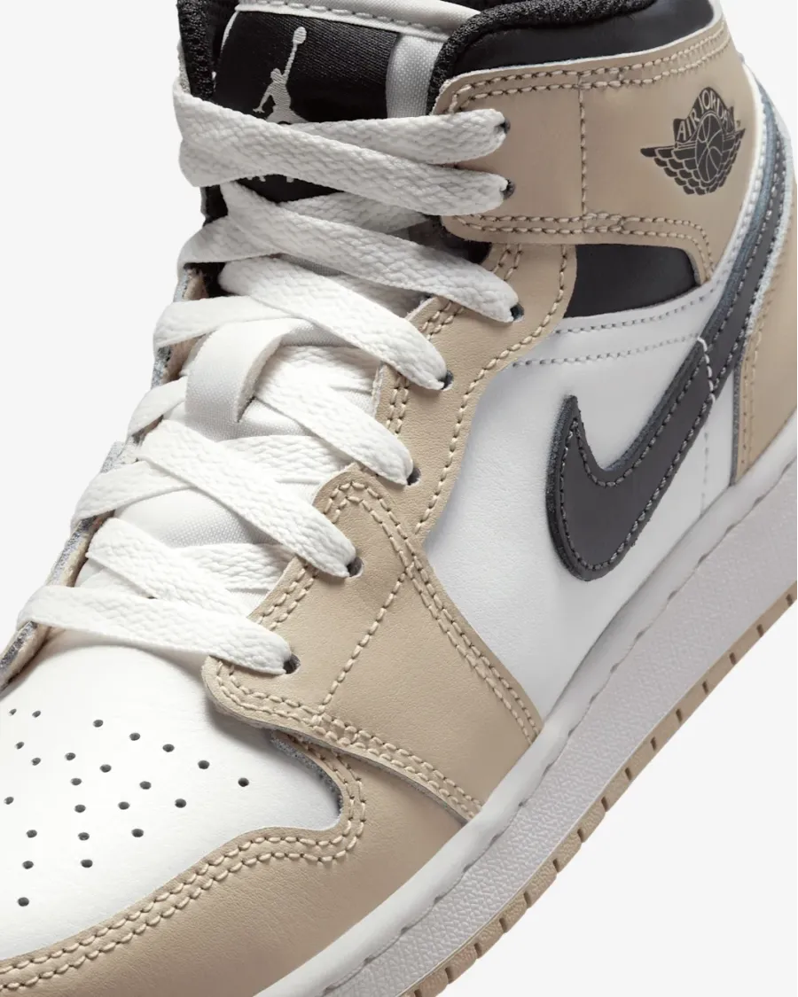 Кросівки Nike Air Jordan 1 Mid DQ8423-153