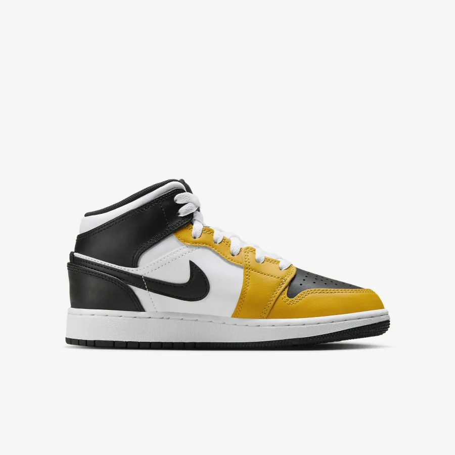 Кросівки Nike Air Jordan 1 Mid DQ8423-701