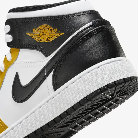 Кросівки Nike Air Jordan 1 Mid DQ8423-701