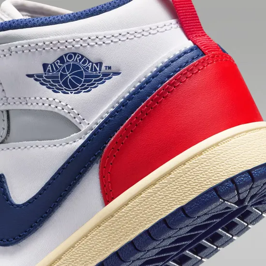 Кросівки Nike Air Jordan 1 Mid DQ8424-102