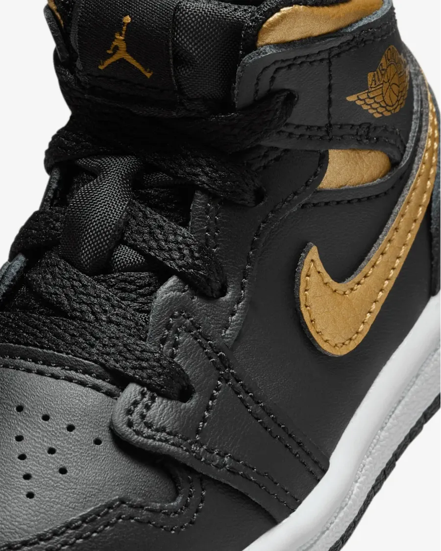 Кросівки Nike Air Jordan 1 Mid DQ8425-071