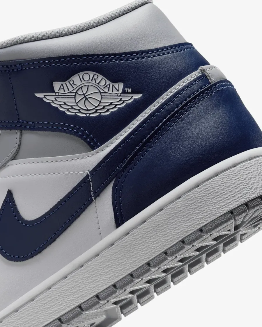 Кросівки Nike Air Jordan 1 Mid DQ8426-104