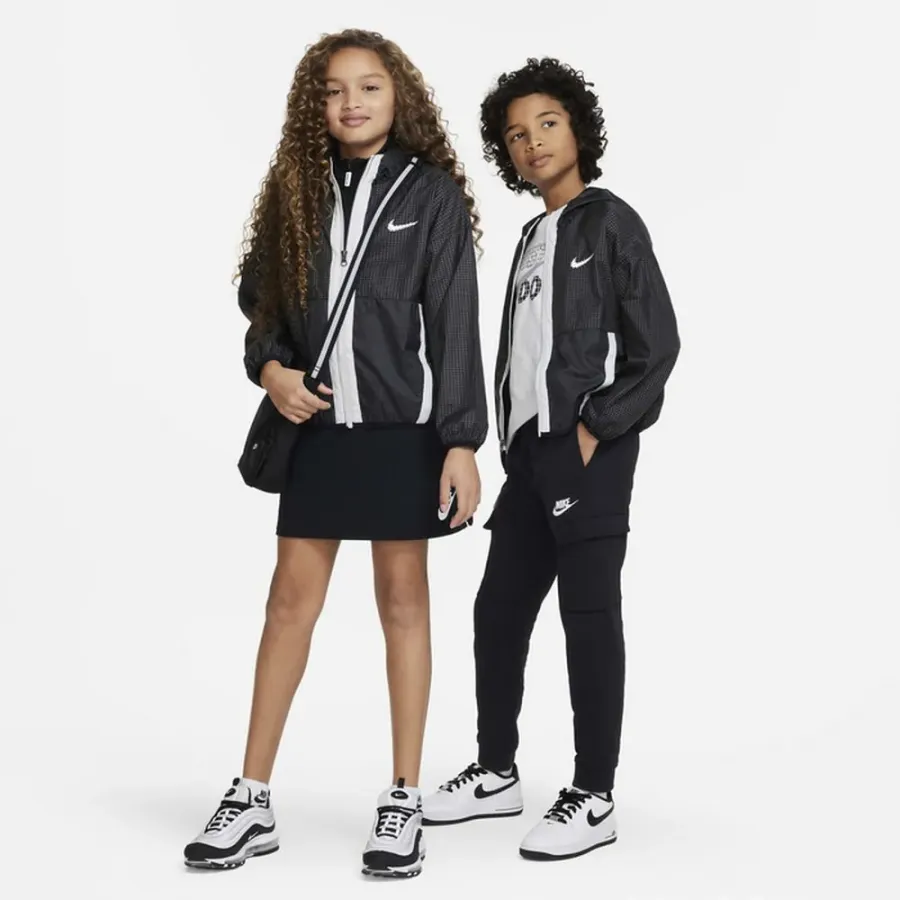 Куртка Nike Outdoor Play DQ8744-010