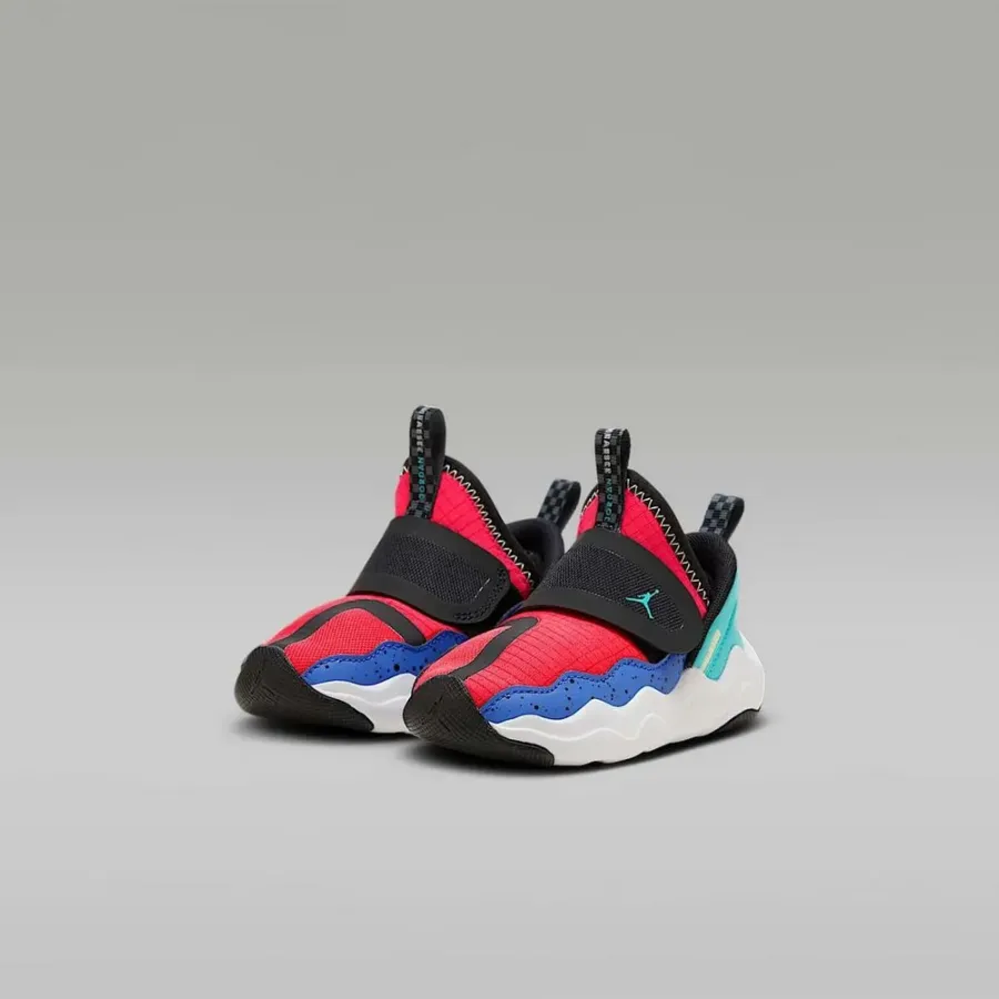 Кросівки Nike Air Jordan 23/7 DQ9294-030