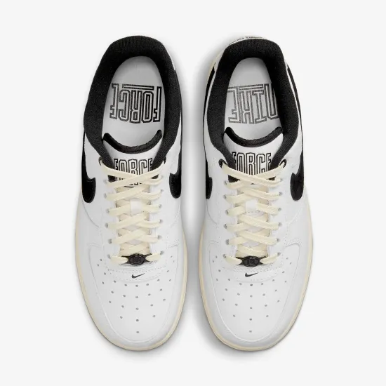 Кросівки Nike Air Force 1 '07 LX DR0148-101