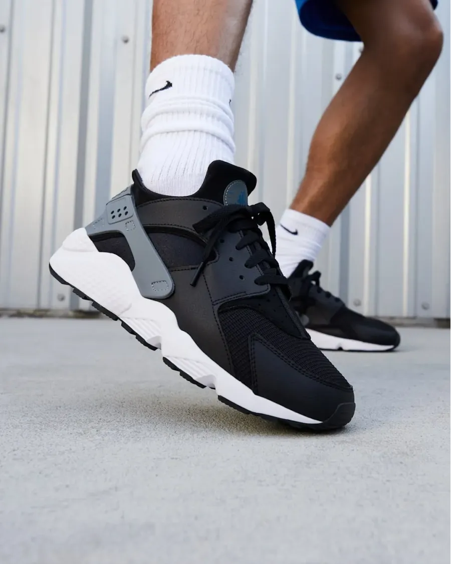 Кросівки Nike Air Huarache J22 DR0154-001