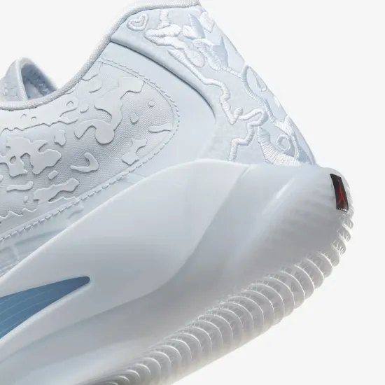 Кросівки Nike Air Jordan Zion 3 DR0675-400