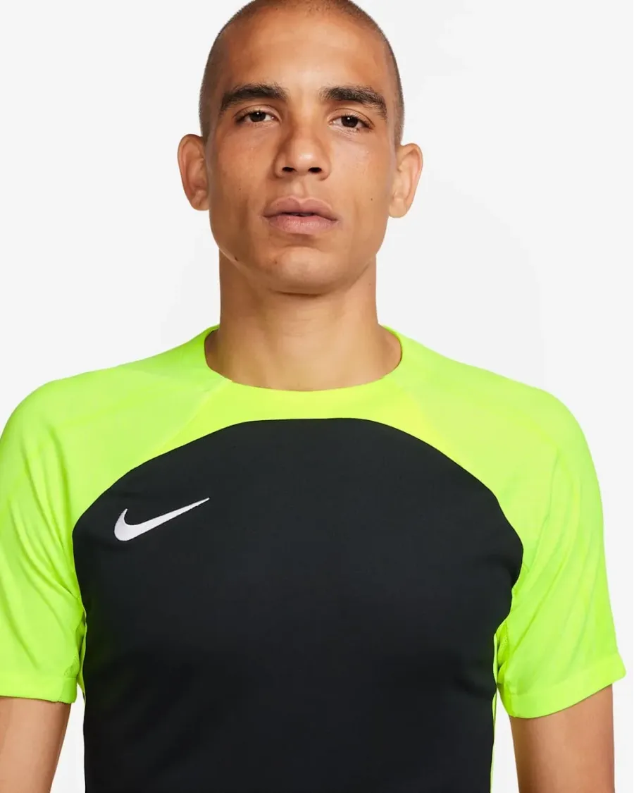 Футболка Nike Dri‑FIT Strike III Jersey DR0889-011