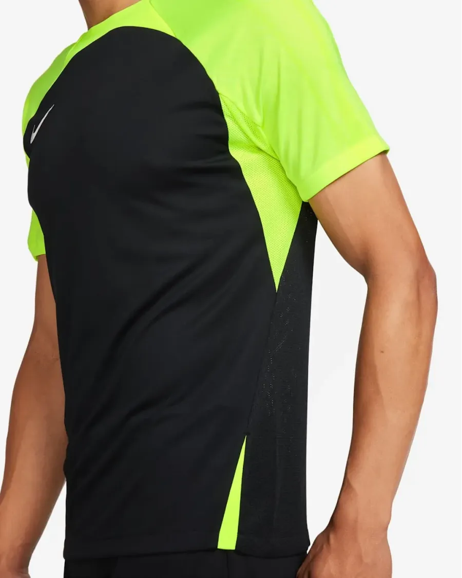 Футболка Nike Dri‑FIT Strike III Jersey DR0889-011