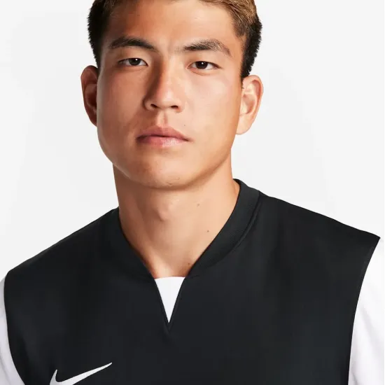 Футболка Nike Dri-FIT Trophy V DR0933-010
