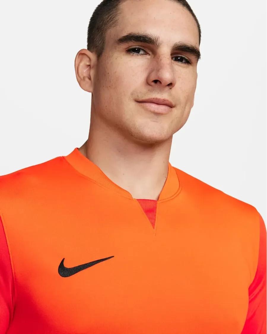 Футболка Nike Dri-FIT Trophy V DR0933-819