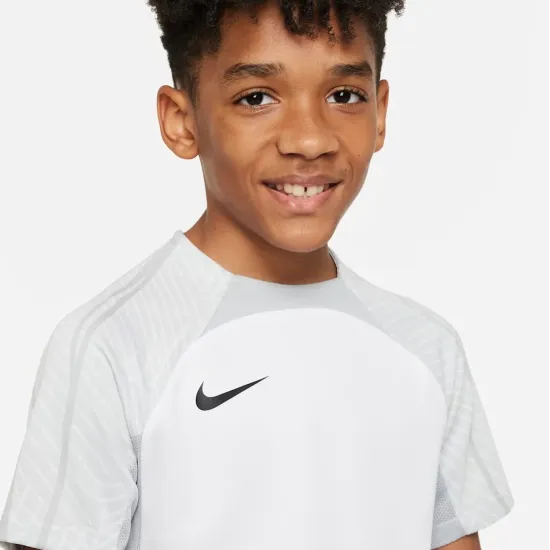 Футболка Nike Dri-FIT Strike 23 DR2287-100