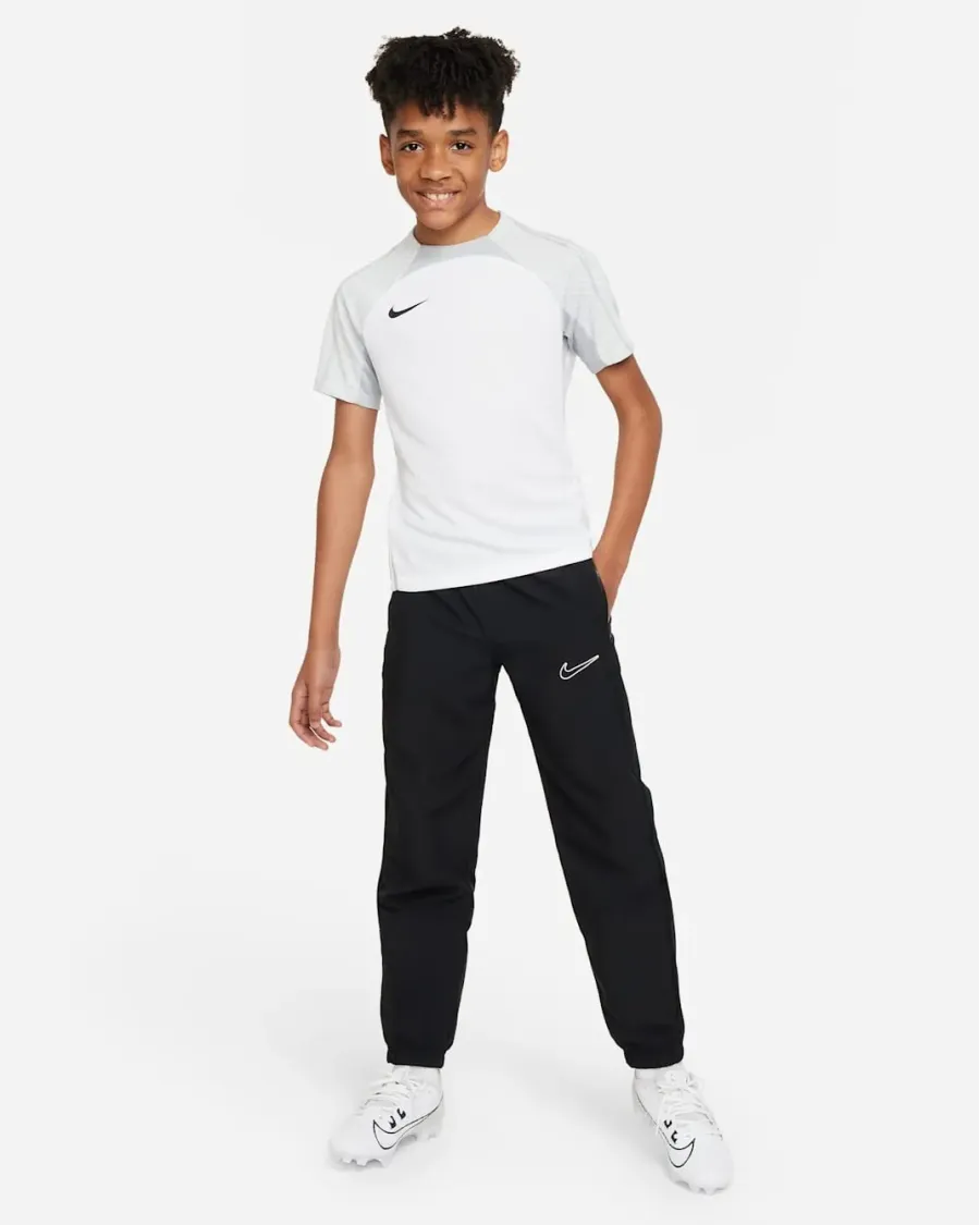 Футболка Nike Dri-FIT Strike 23 DR2287-100