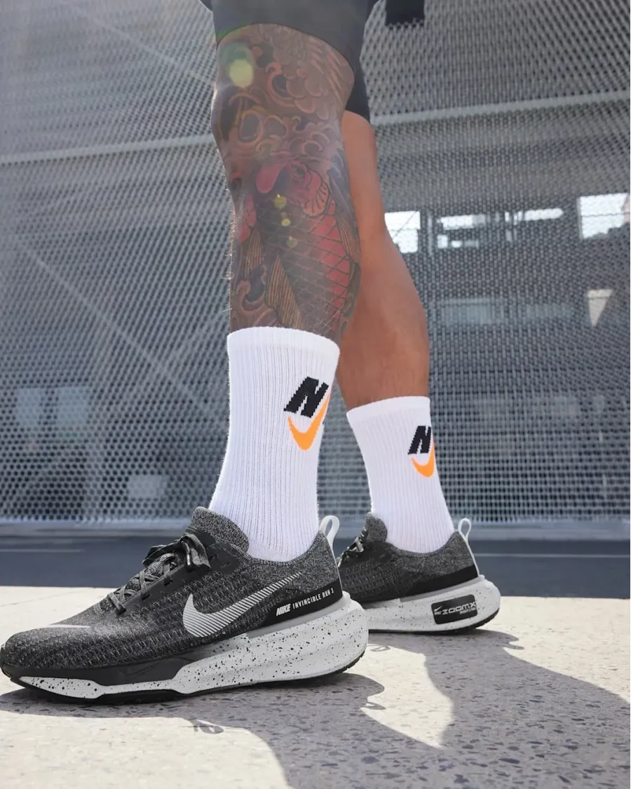 Кросівки Nike Invincible 3 Road Running DR2615-002