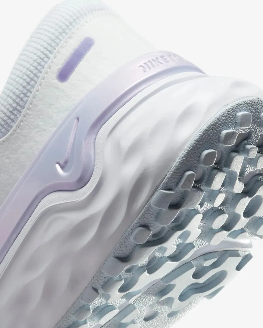 Кросівки Nike Renew Run 4 DR2682-100