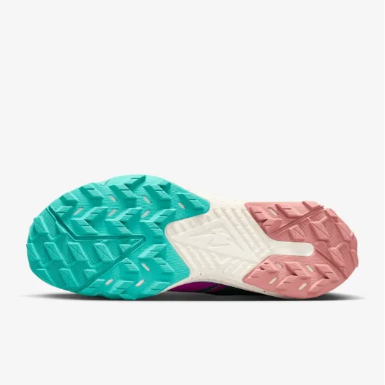 Кросівки Nike React Terra Kiger 9 DR2693-301