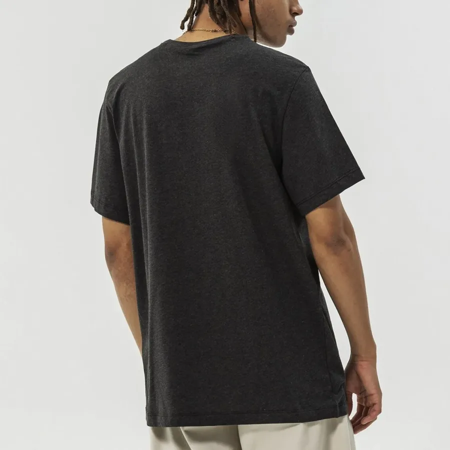 Футболка Nike Sportswear Club Tee Sust DR7923-010