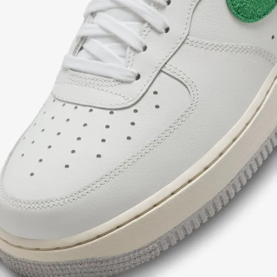 Кросівки Nike Air Force 1 '07 DR8593-100