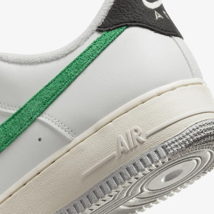 Кросівки Nike Air Force 1 '07 DR8593-100