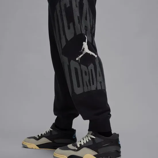 Штани Nike Sportswear Tech Essentials Unlined Commuter DR9101-010