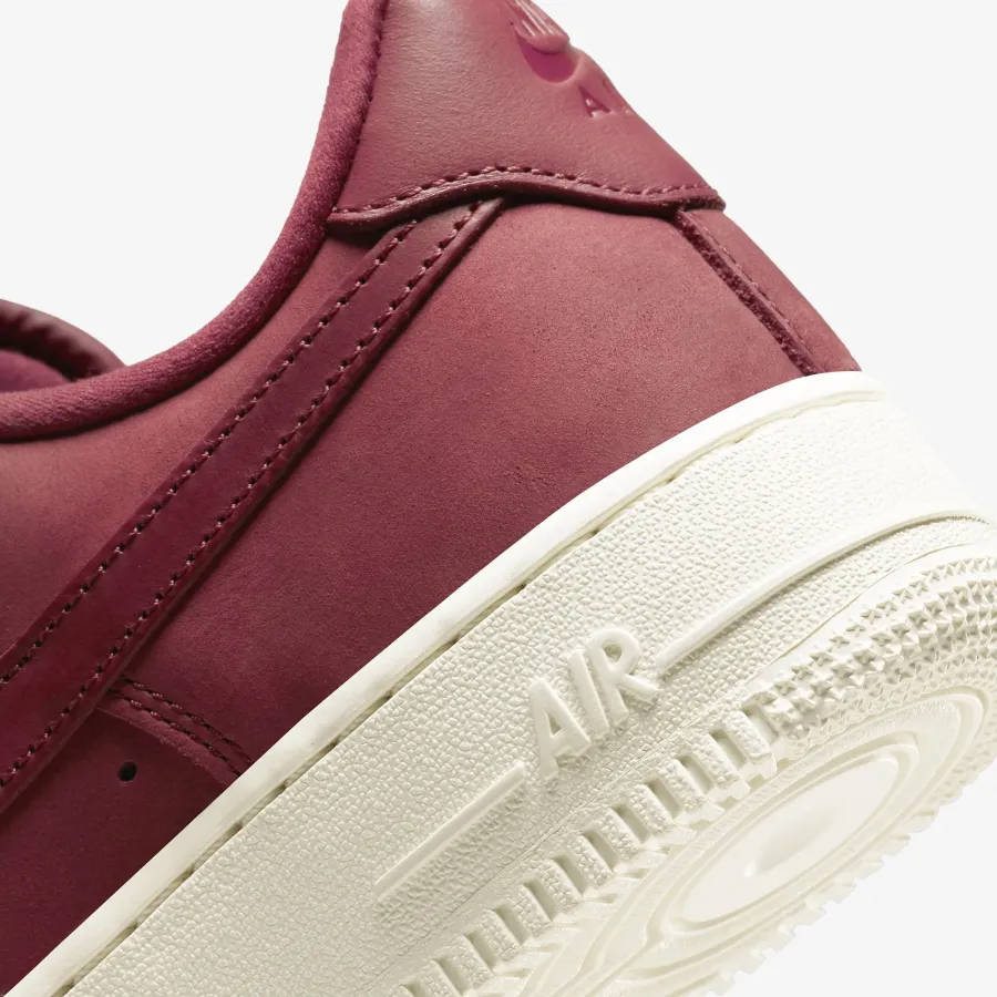 Кросівки Nike Air Force 1 Premium DR9503-600