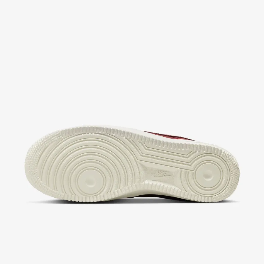 Кросівки Nike Air Force 1 Premium DR9503-600