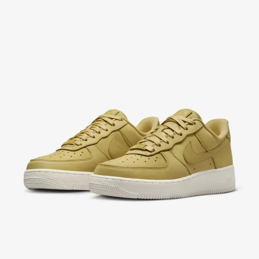 Кросівки Nike Air Force 1 Premium DR9503-700