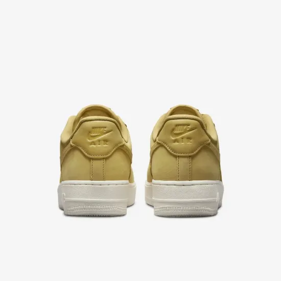 Кросівки Nike Air Force 1 Premium DR9503-700