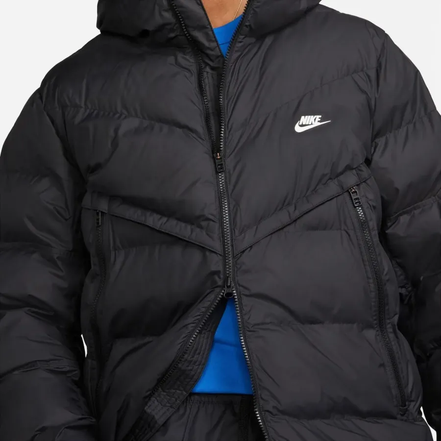 Куртка Nike Sportswear Storm-FIT Windrunner HD DR9609-010