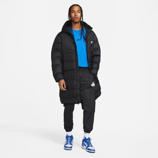 Куртка Nike Sportswear Storm-FIT Windrunner HD DR9609-010