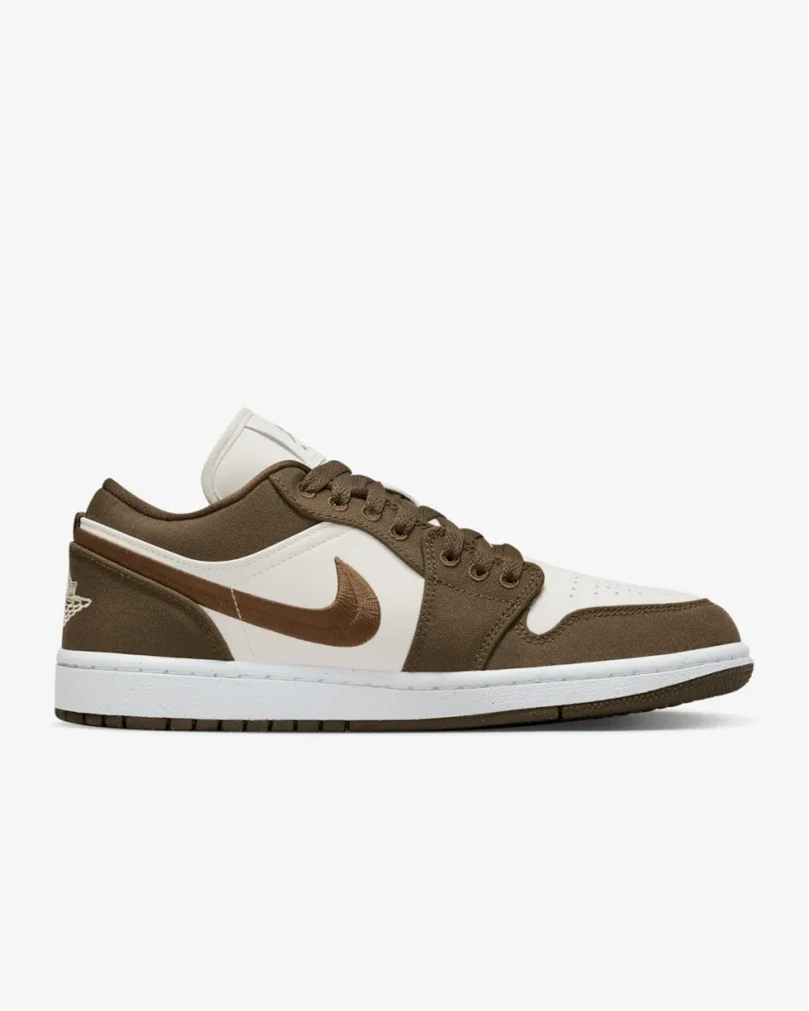 Кросівки Nike Air Jordan 1 Low SE DV0426-301
