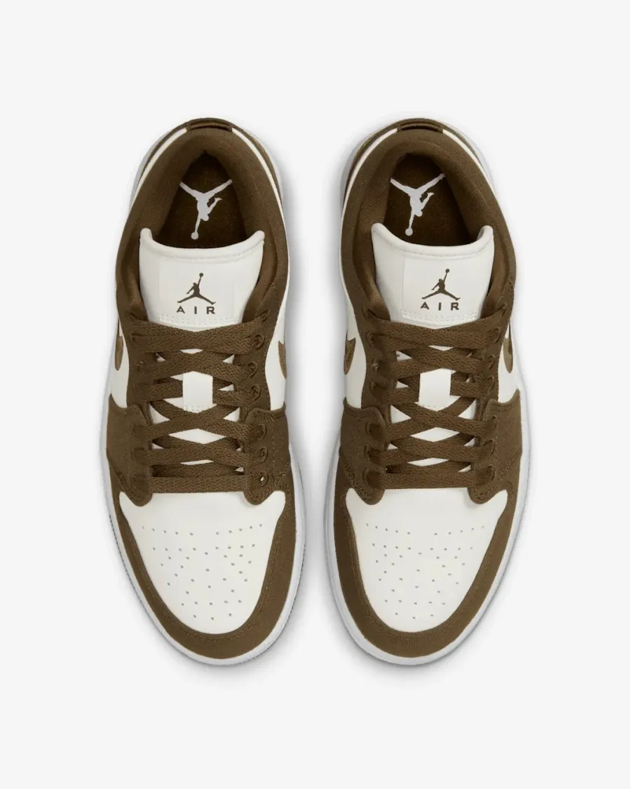 Кросівки Nike Air Jordan 1 Low SE DV0426-301